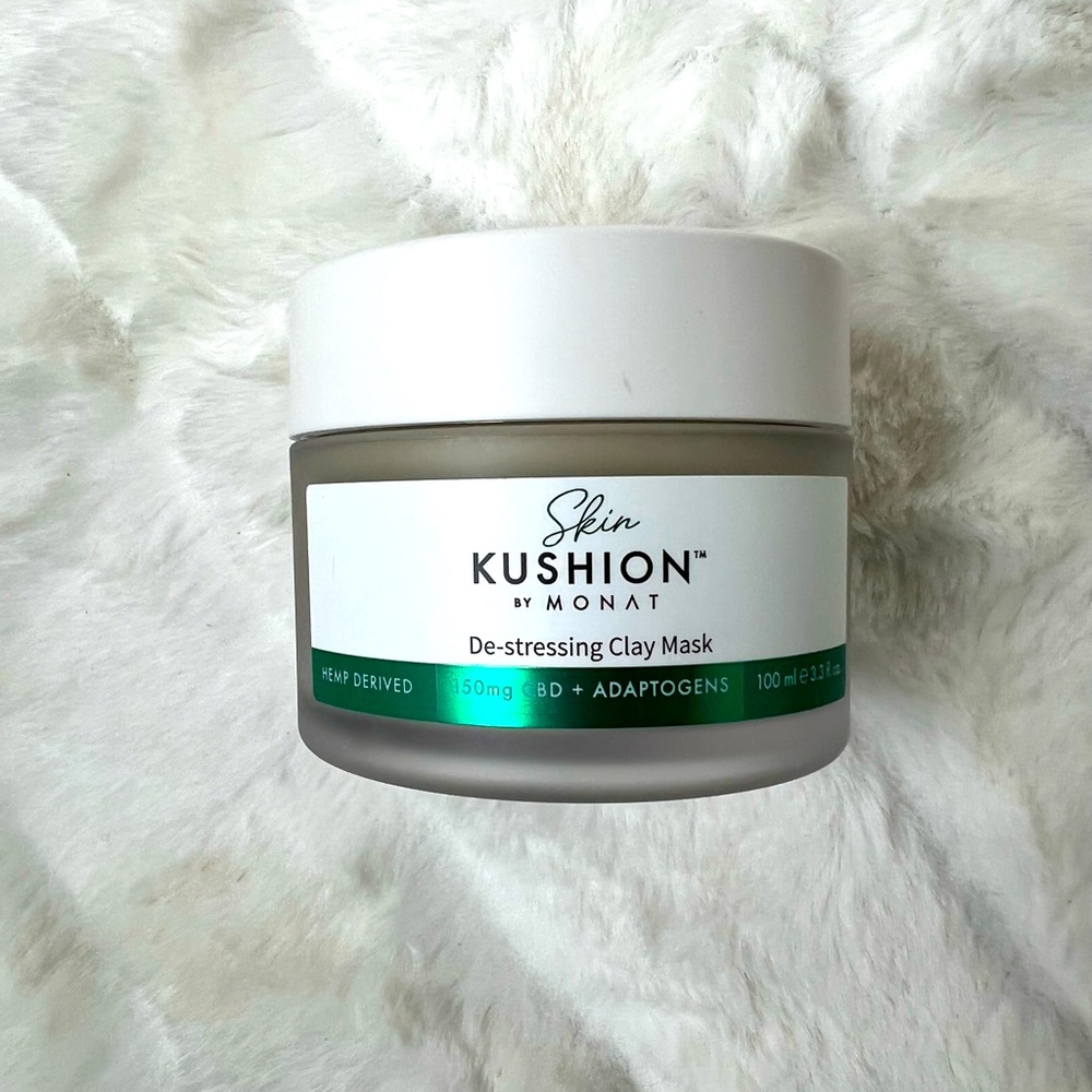 Monat Skin Kushion De-stressing Clay Mask New